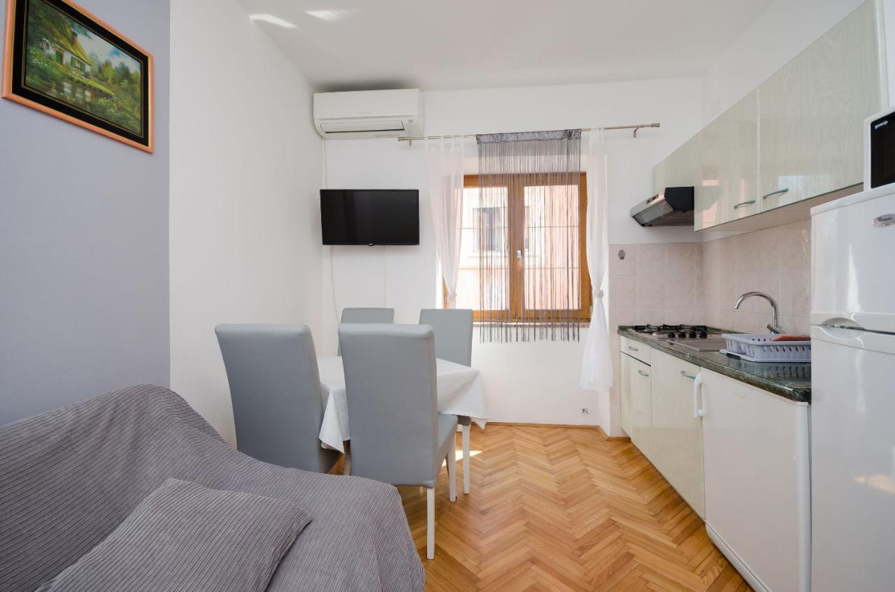 Apartments Mirjana B Lopar Exterior foto